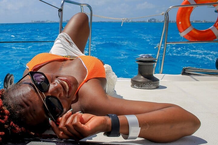 Cancun Catamaran: Sail to Isla Mujeres + Buffet & Drinks 7