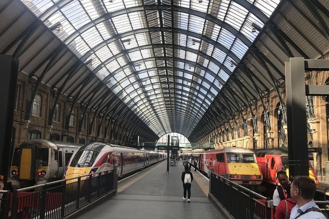 Private transfers between Stansted - King's Cross & St Pancras Train Stations photo 2