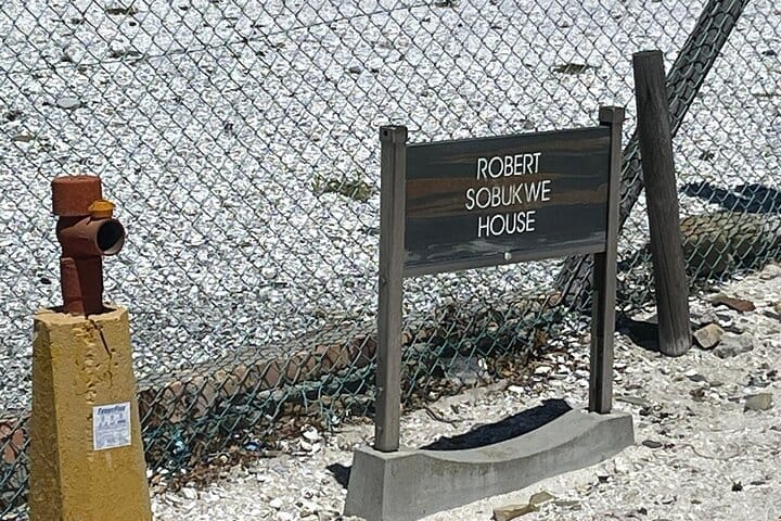 Robben Island: Guided Museum Tour, Ferry Experience & City Tour