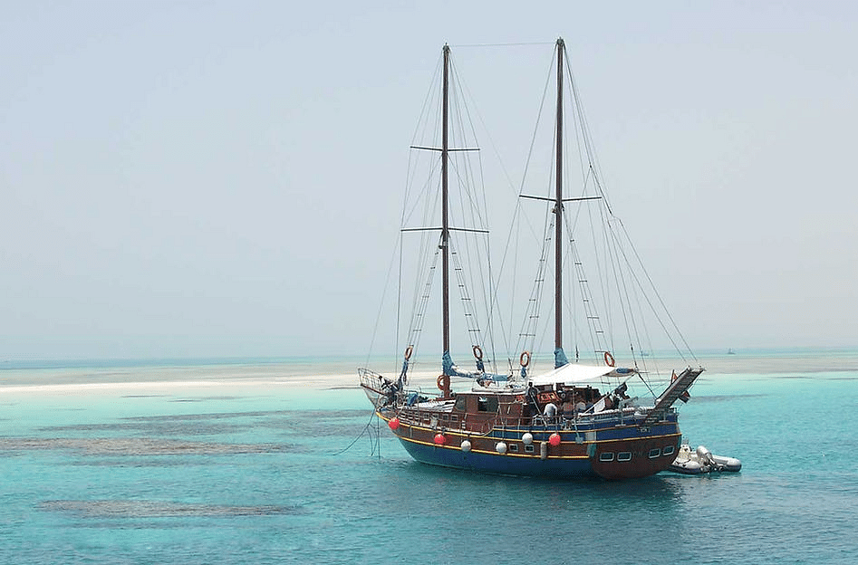 Full Day: Pirate Boat Adventure in Hurghada