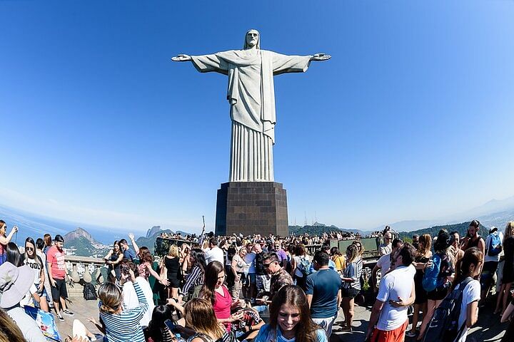 Rio de Janeiro and Paraty: Iconic Landmarks and Scenic Boat Tours