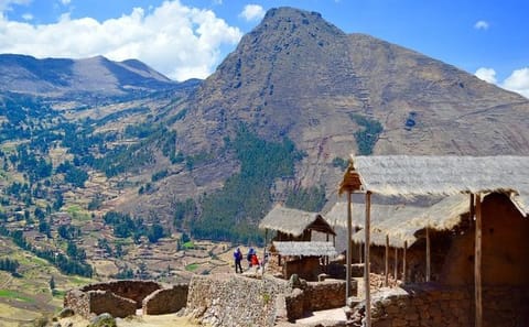 Sacred Valley Full Day Trekking Tour from Cusco