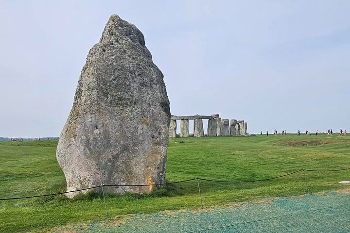 Transfer from Southampton to Heathrow via Stonehenge and Windsor 9