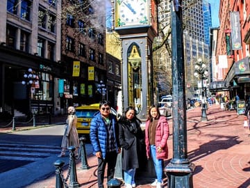 Steam clock