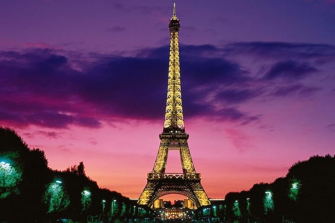 Eiffel Tower Skip The Line Summit with Host