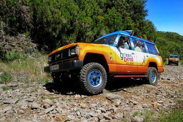 Private 4x4 Day Tour of Arco de Sao Jorge and Camara de Lobos