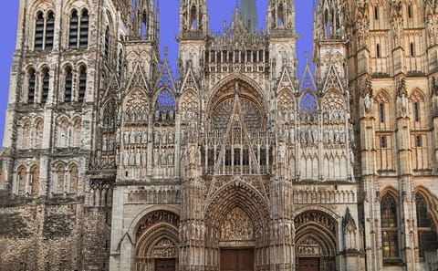 Private Walking Tour of Old Town Tours, France