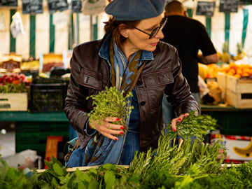 French Cooking Class and Market Tour in Paris