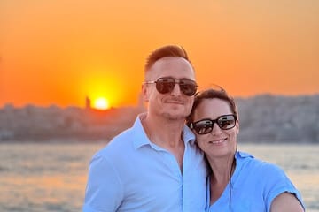 Istanbul Sunset Yacht Cruise on the Bosphorus with Snacks