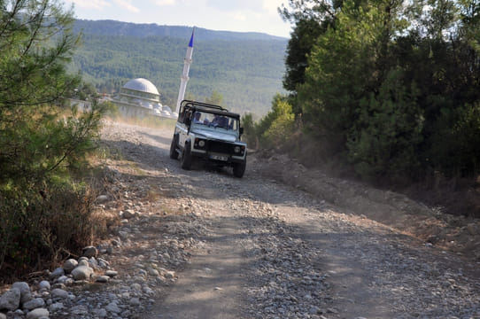 Dim Cave and Dim River Jeep Safari Tour