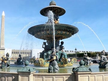 Paris – Historic Guided Walking tour