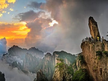 3-Day Yellow Mountains, Hongcun Village and Tunxi Ancient Street Private Tour