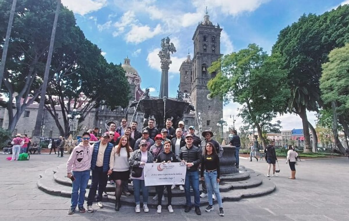 Town walking tour of the city