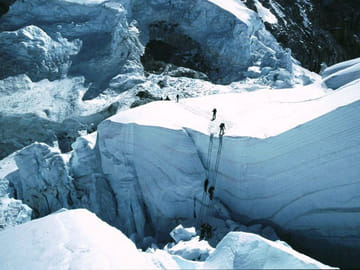 19 Days Mera Peak Climbing & Expedition – One Life-Changing Himalayan Adventure