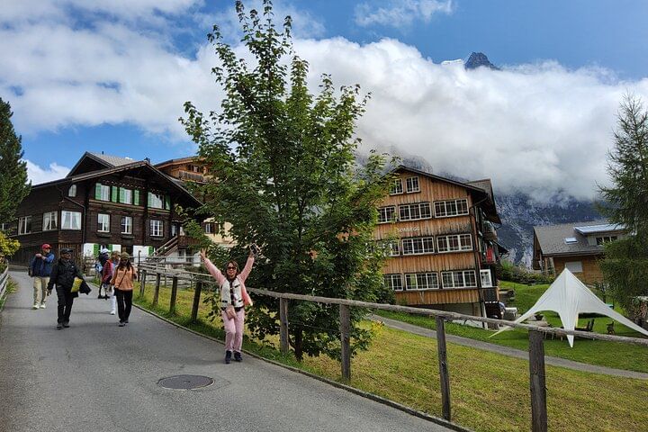 4 Days Swiss Alps Tour Zermatt, Jungfrau Region and Hidden Gems