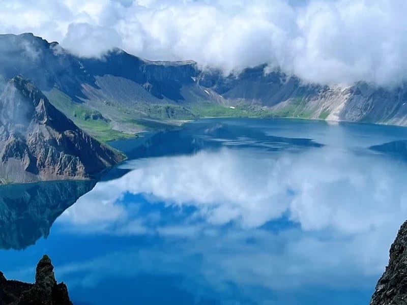 2-Day Changbai Mountain Tianchi Crater Lake Tour from Yanji