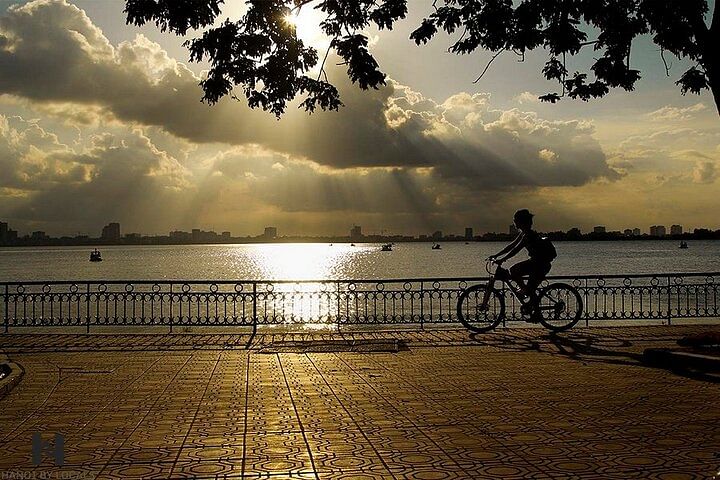 Explore Hanoi’s West Lake on a Scenic Motorbike Adventure