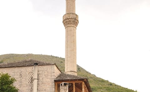 Private 2-Hour Walking Tour of Mostar's Historic Landmarks