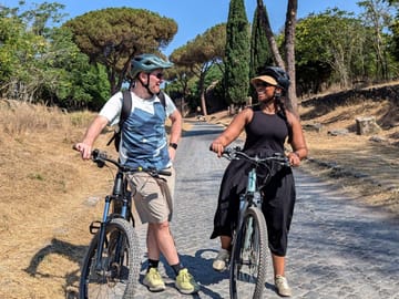 E-Bike Tour of Appian Way: Explore Aqueducts and Mausoleum