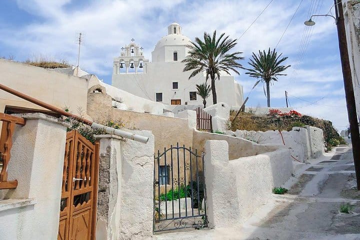 Santorini Highlights and Wine Tasting Private Tour 2