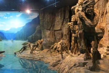 VIP Guided Tour of the Three Gorges Museum in Chongqing