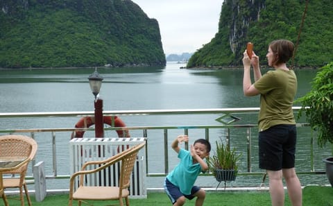 Two-Day Cruise and Kayaking Tour in Hạ Long Bay