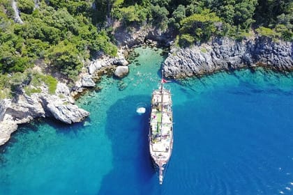 Kusadasi Boat trip with Lunch & Roundtrip Transfer