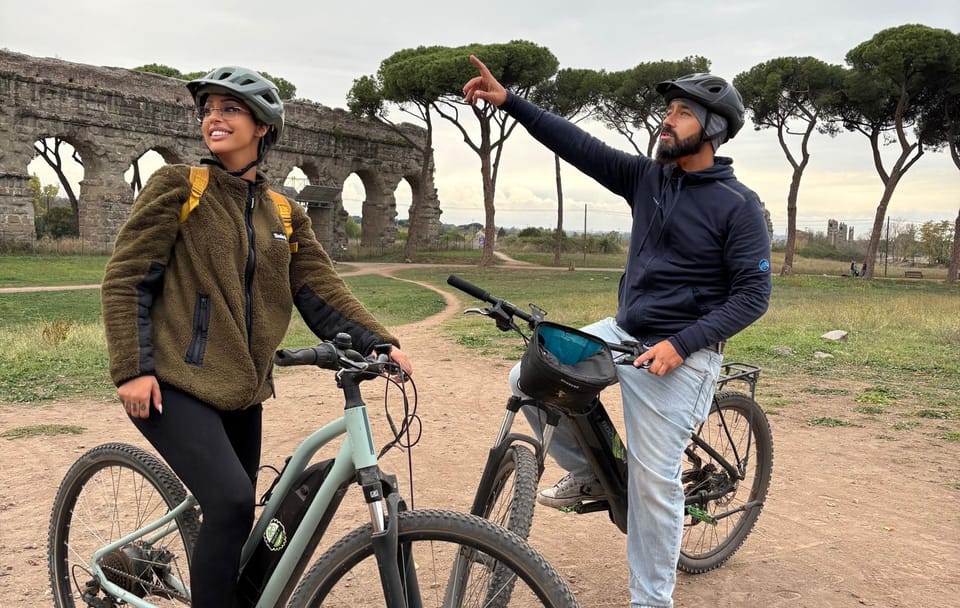 E-Bike Tour of Appian Way: Explore Aqueducts and Mausoleum