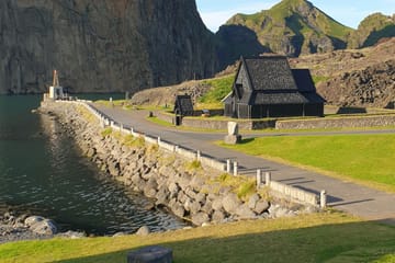 Private Tour of Westman Islands: Volcanoes and Wildlife from Reykjavík