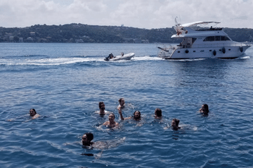 Private Yacht Tour with Swimming in Istanbul's Adalar Islands