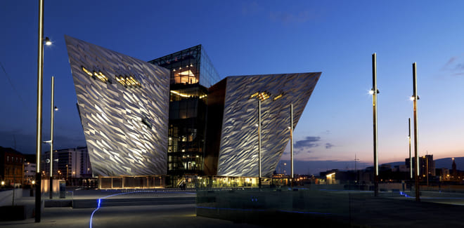 Titanic Experience and Giant's Causeway Tour from Belfast