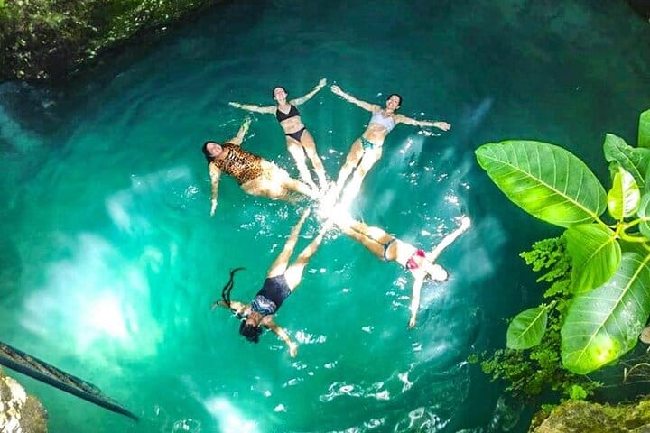 Blue Hole Mineral Spring and Rick's Cafe Sunset Tour 3