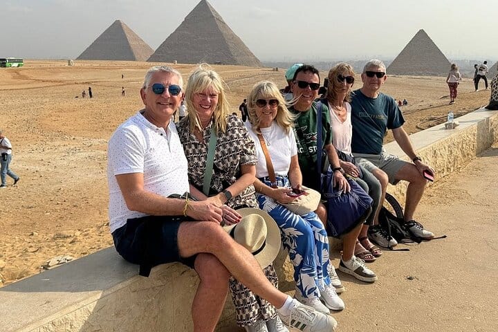 Sharing tour, group tour