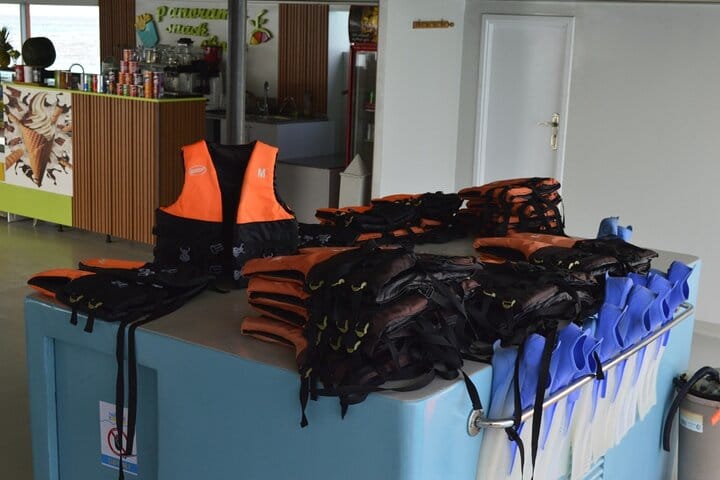 Panorama Semi-Submarine & Snorkeling Tour from Hurghada