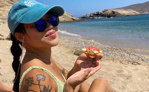 Mykonos Town Walking Tour and Beach Picnic Experience