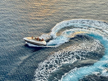 Hurghada Red Sea Egypt  – Speedboat Swim with Dolphins & Snorkel