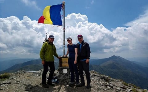 Private Hiking Expedition in Fagaras Mountains from Brașov