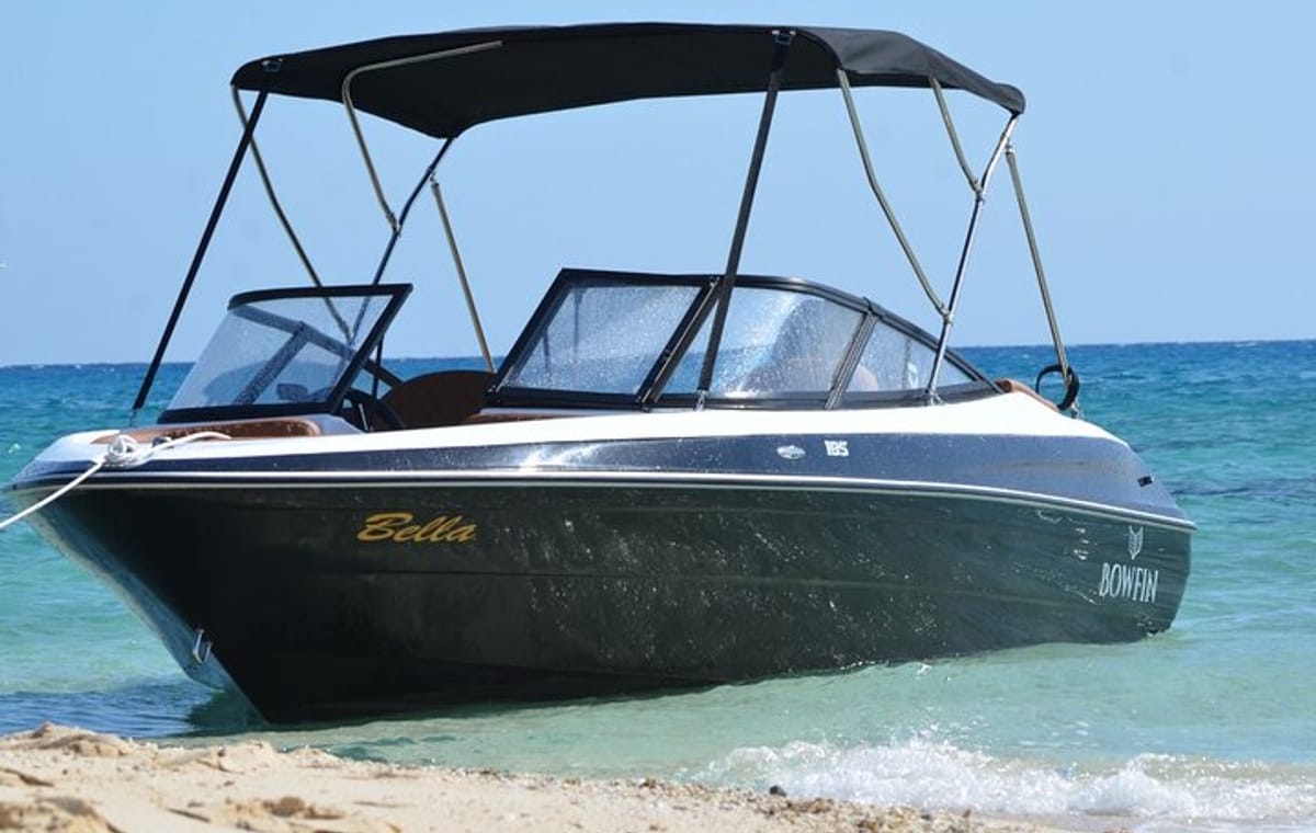 Private Sea Taxi Excursion to the Giftun Islands in Hurghada