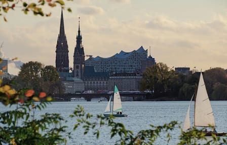 Private 10-Hour Day Tour from Berlin to Explore Hamburg