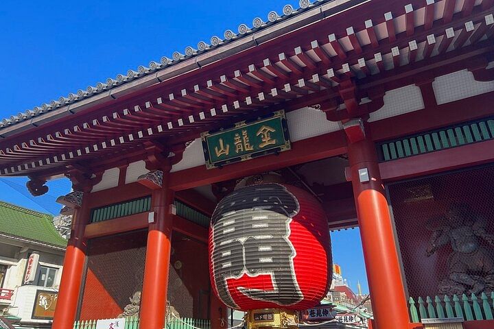 From Asakusa to Ueno, 2 hours Walking Tour to Feel Japan
