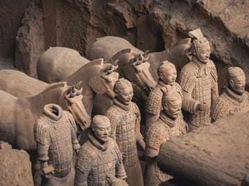 Xian: One-day tour of the eastern route (Terracotta Warriors + Huaqing Palace)