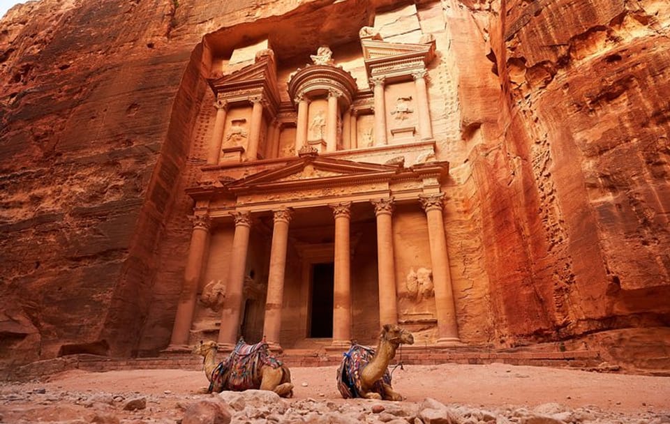 Private Full-Day Wadi Rum and Petra Tour from Wadi Araba Border Crossing