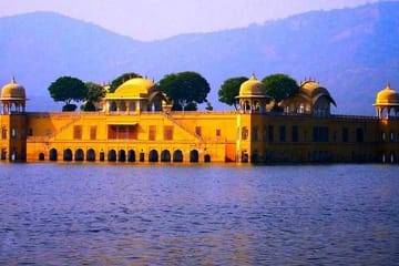 3-Days Luxury Golden Triangle Tour from Delhi.