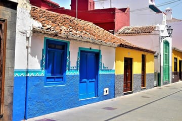 Discover Puerto de la Cruz: Old Town Landmarks Walking Tour