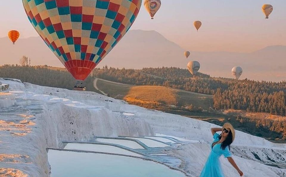Pamukkale and Hierapolis Day Trip with Hot Air Balloon Ride