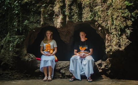 Bali Spiritual Experience: Palm Reading and Purification in Denpasar