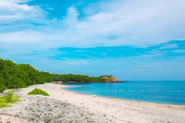 Trincomalee and Nilaveli beach Tour from Anuradhapura