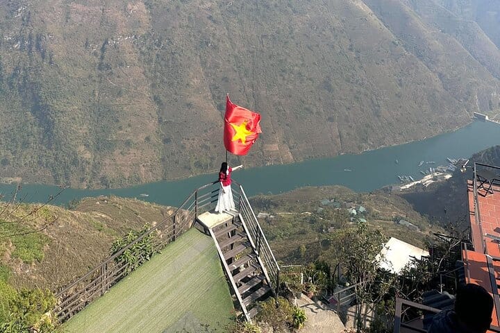Ha Giang Loop 3 Days Motorbike Tour: Self Driving or Easy Rider