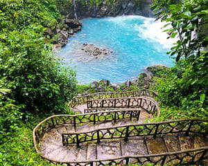 Rio Celeste waterfall and Chocolate Tour
