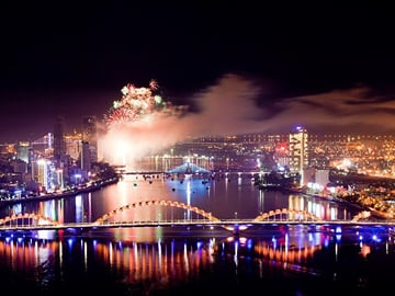 Half-Day Da Nang City Sightseeing with Evening Food Tour Option